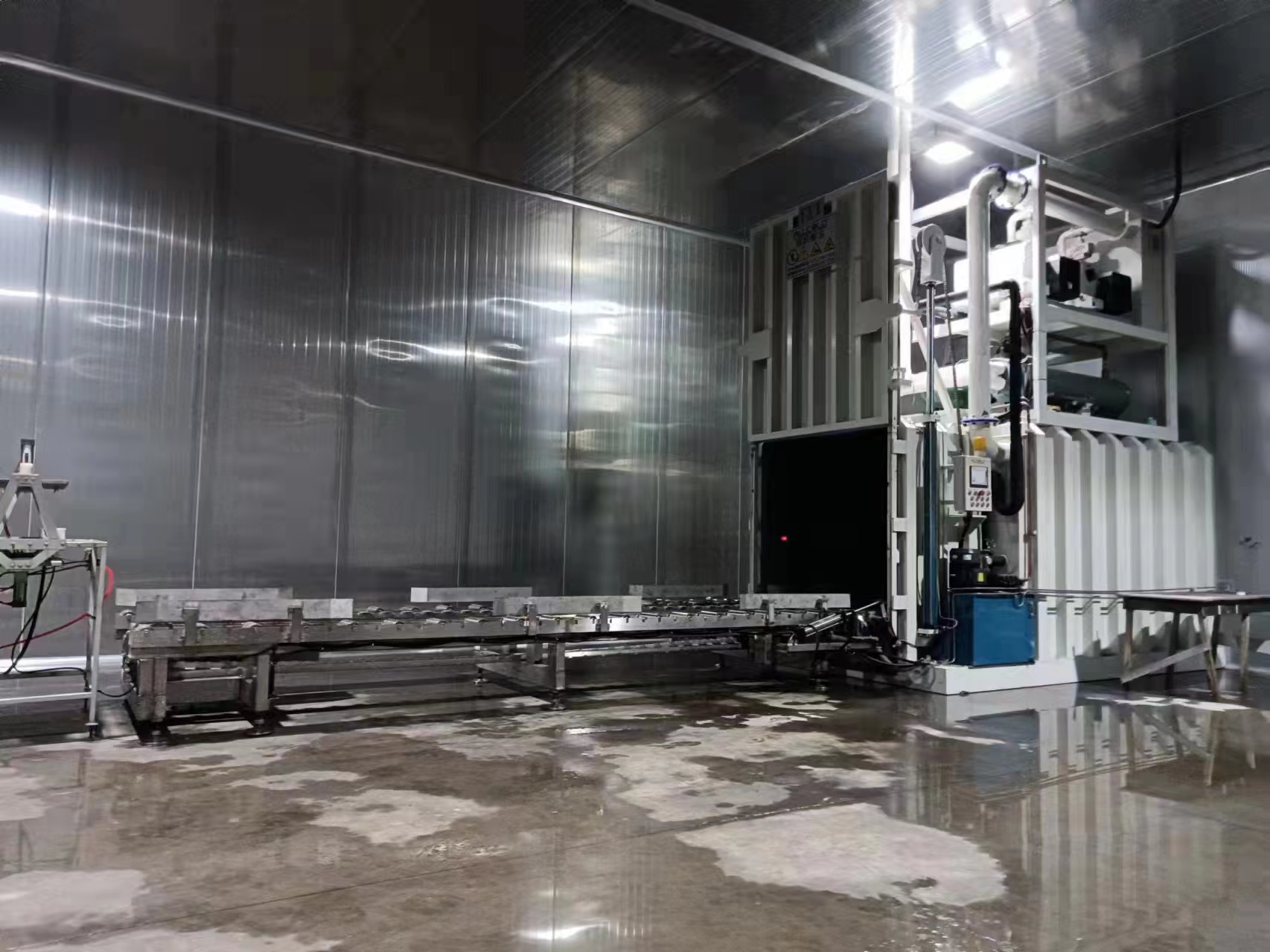 8 Pallets Fresh Flowers Vacuum Cooler With Automatic Conveyor